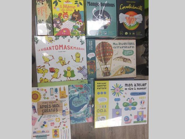Livres-jeux et coffrets pour les enfants
